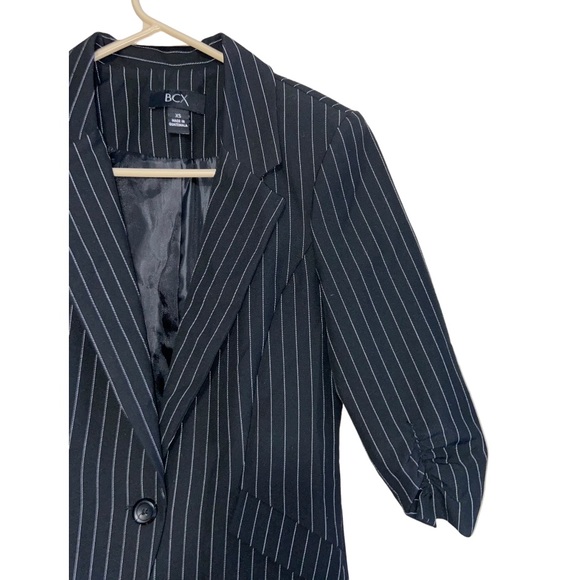 BCX l Pin Striped Fitted Blazer Size XS - Picture 2 of 8